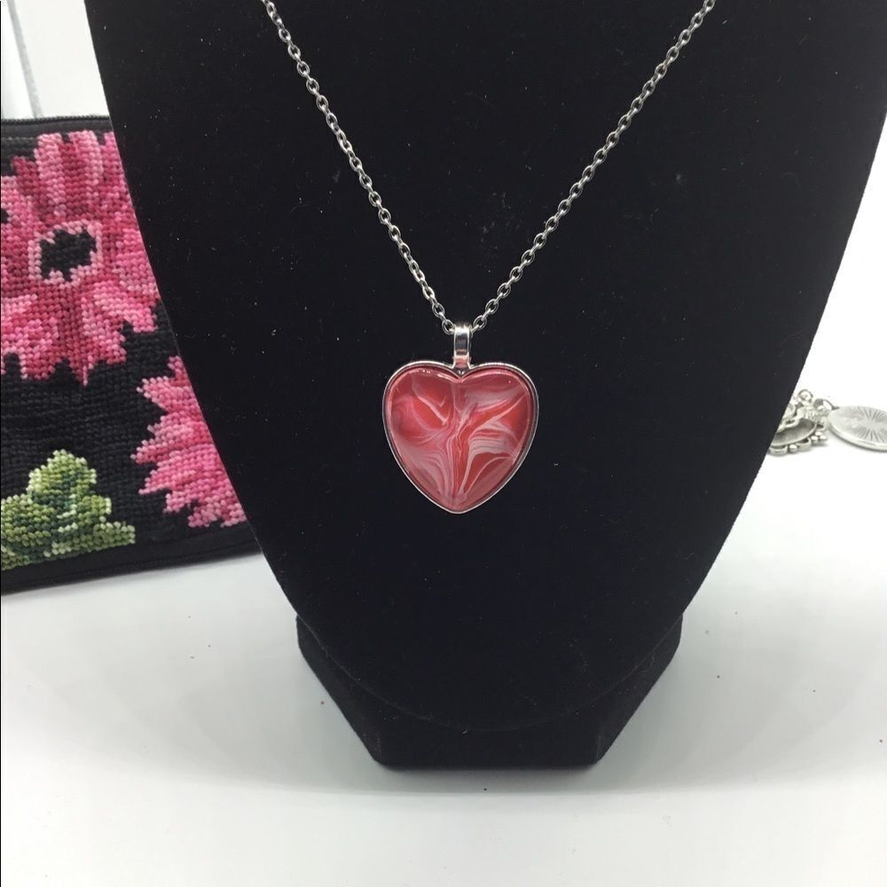 HAND PAINTED GLASS CABOCHON PENDANT NECKLACE - Picture 1 of 3